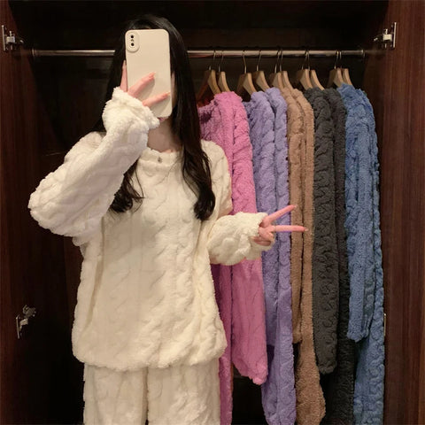 Women’s Thermal Pajama Set – Warm Coral Velvet Winter Sleepwear