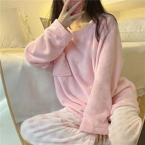 Women’s Fleece Pajama Set – Warm Winter Sleepwear