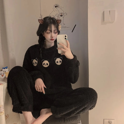 Women’s Fleece Pajama Set – Warm Winter Sleepwear